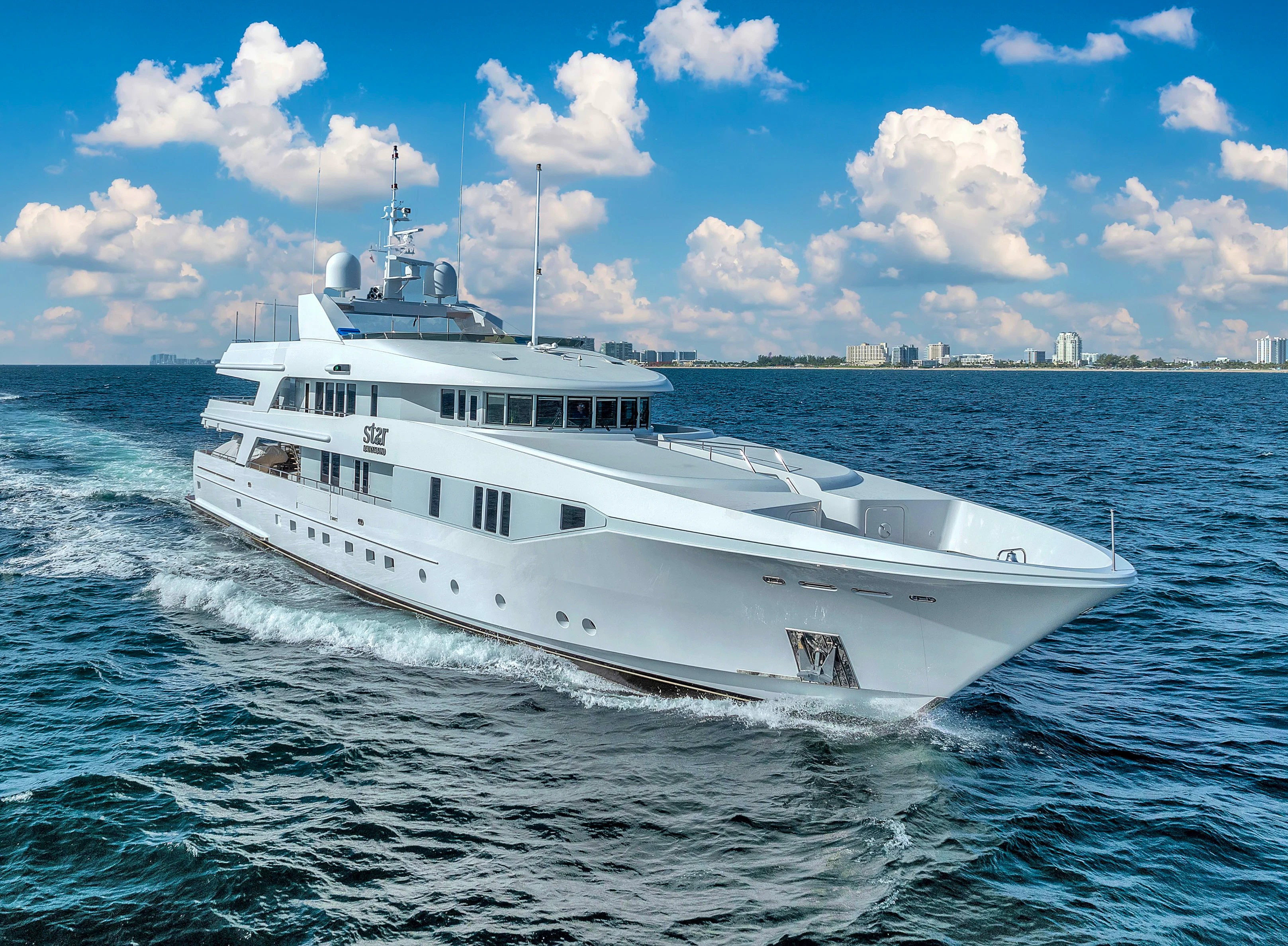 Star Diamond - 154ft Admiral Marine 1998/2024