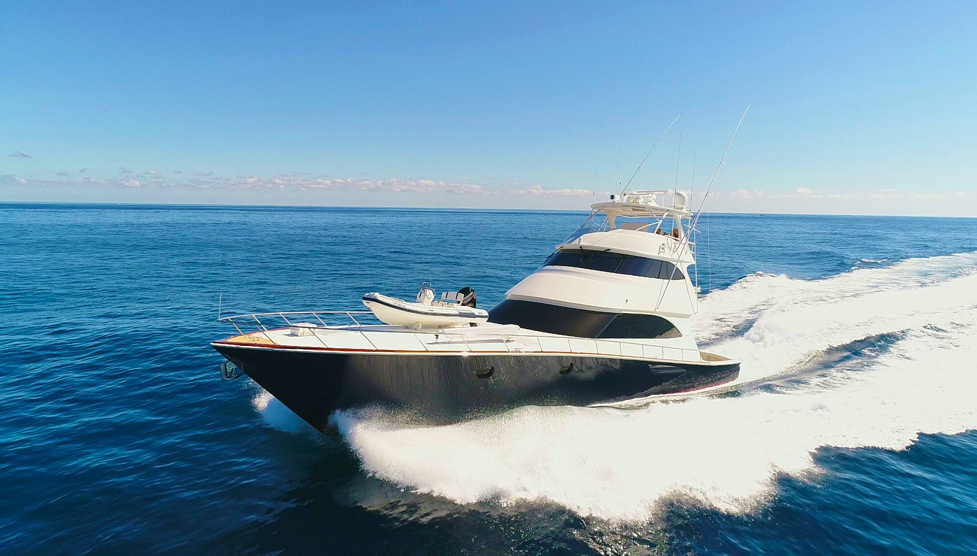 Grander Ambition - 82ft Viking 2016