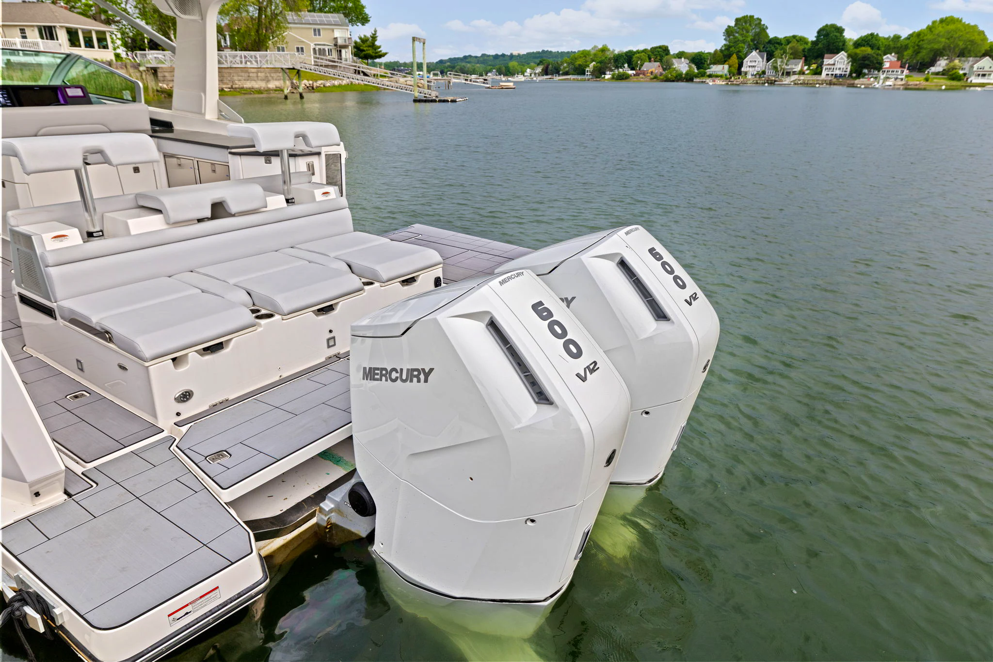 40ft Aviara 2023 “AV40 OUTBOARD”
