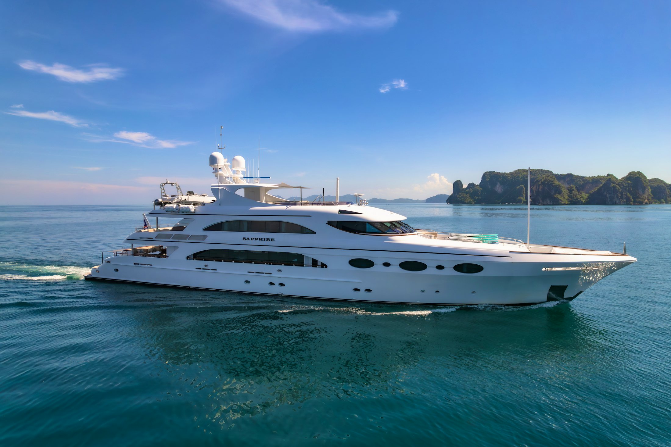 Sapphire - 166ft Trinity 2009/2021