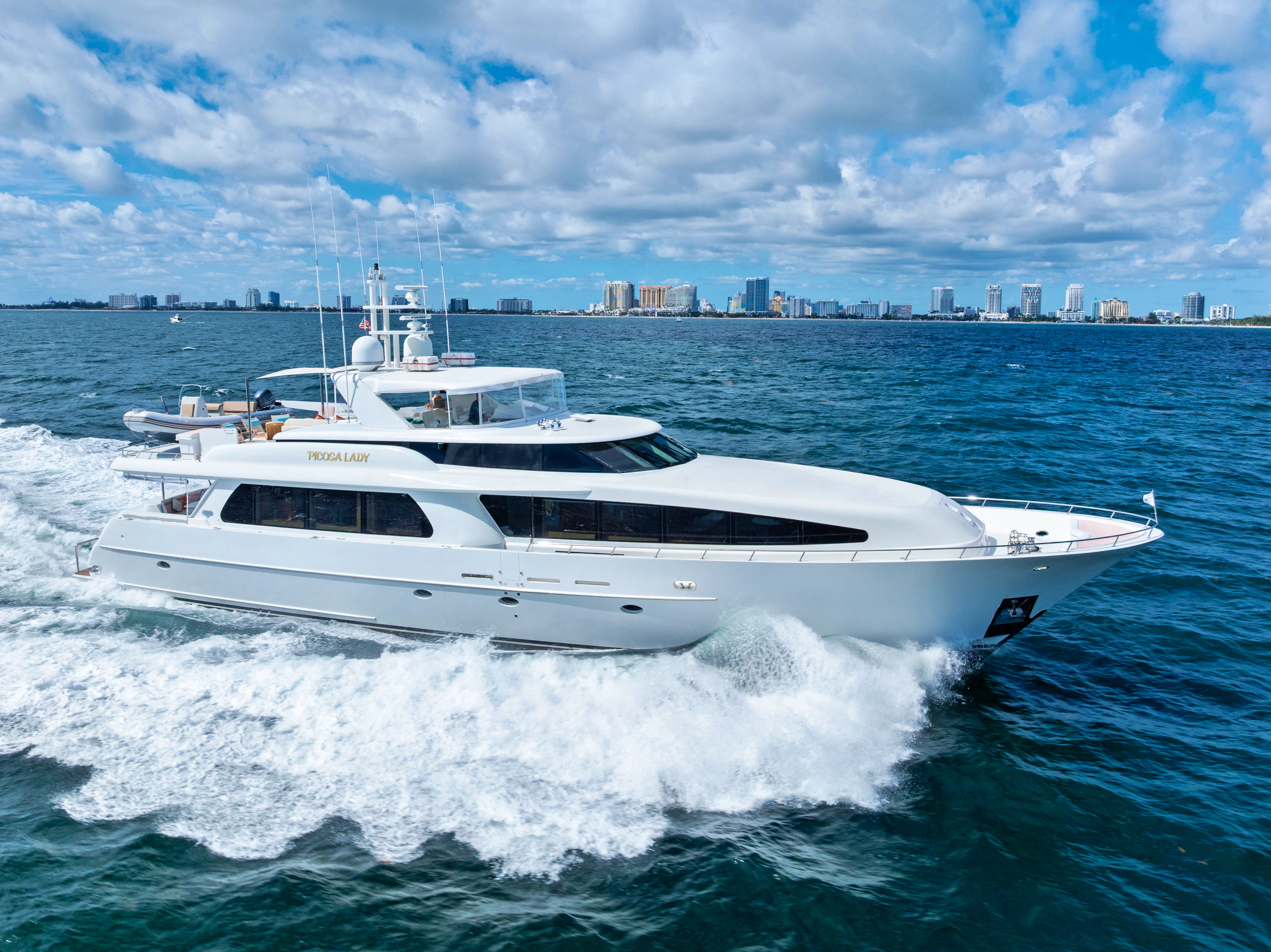 103ft West Bay 2001 “PICOSA LADY”