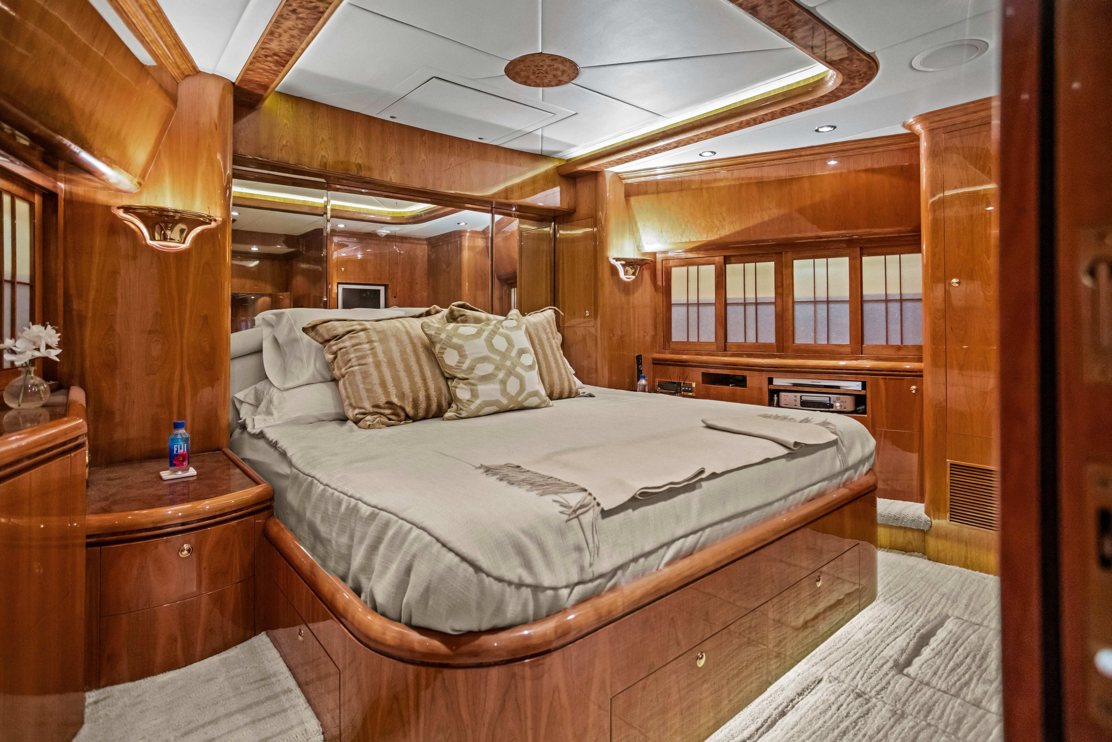 El Mirar II - 110ft Horizon  2008/2018