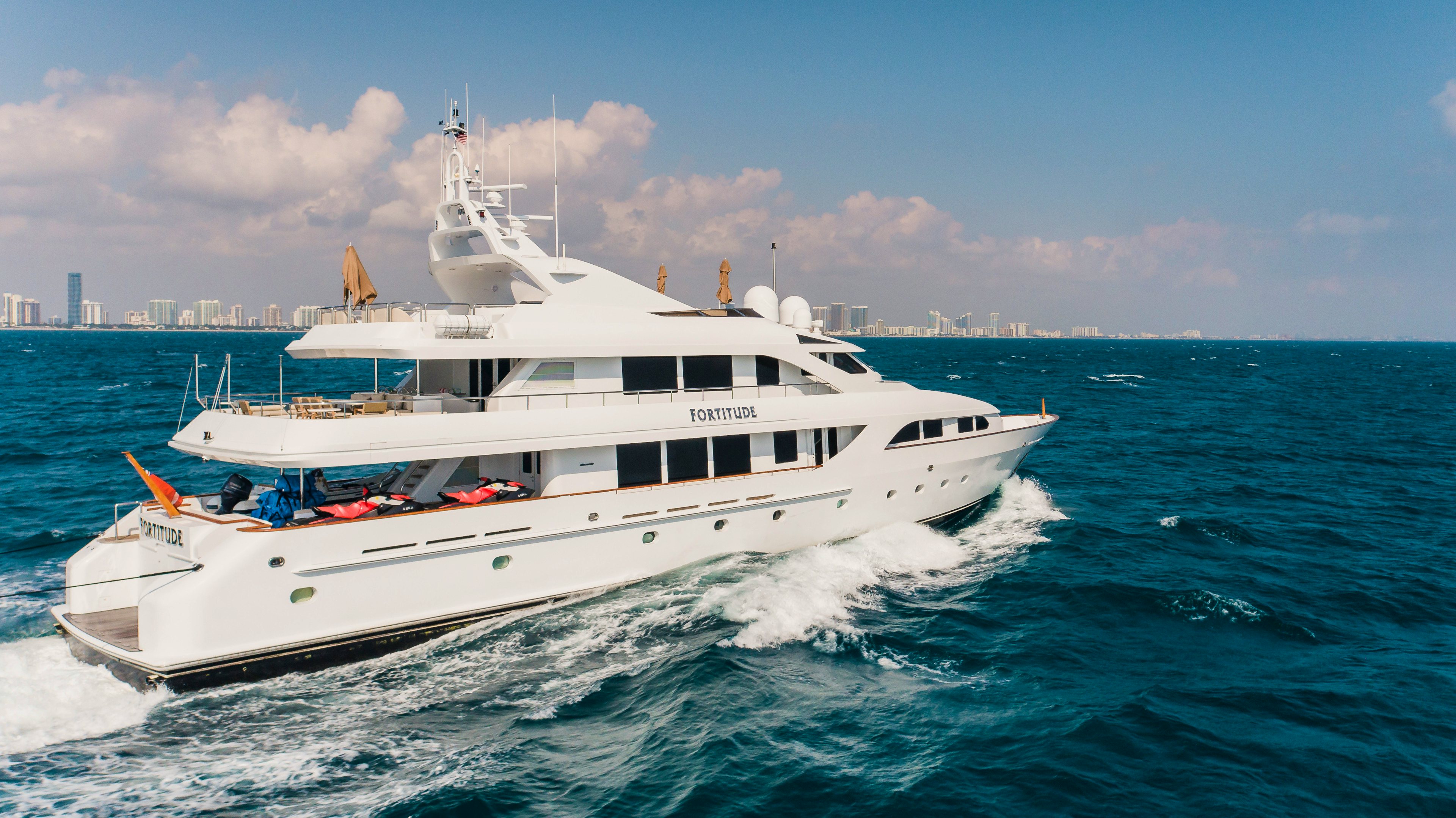 Fortitude - 136ft Intermarine 1999