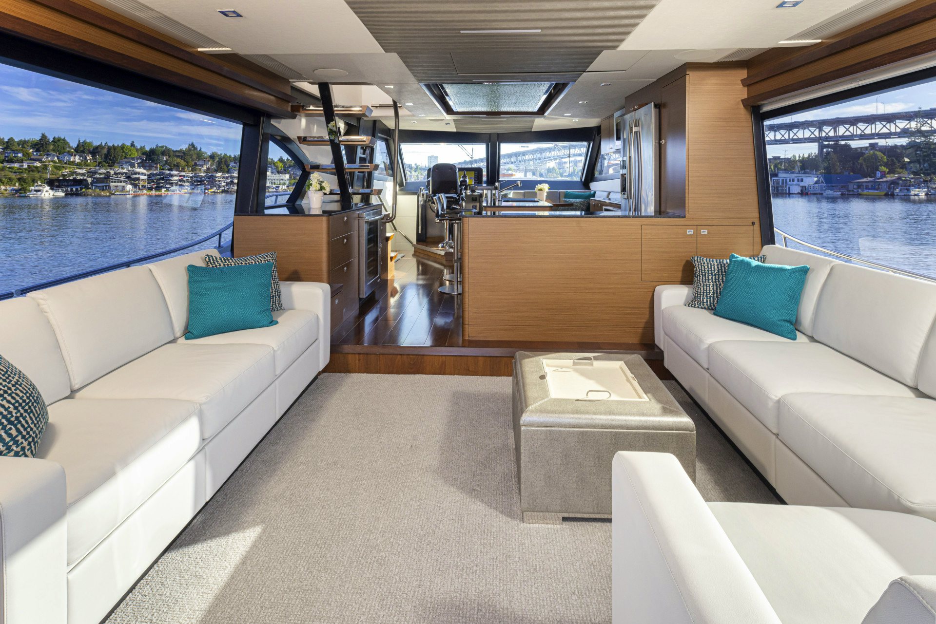 Live Mas - 70ft Ocean Alexander 2017