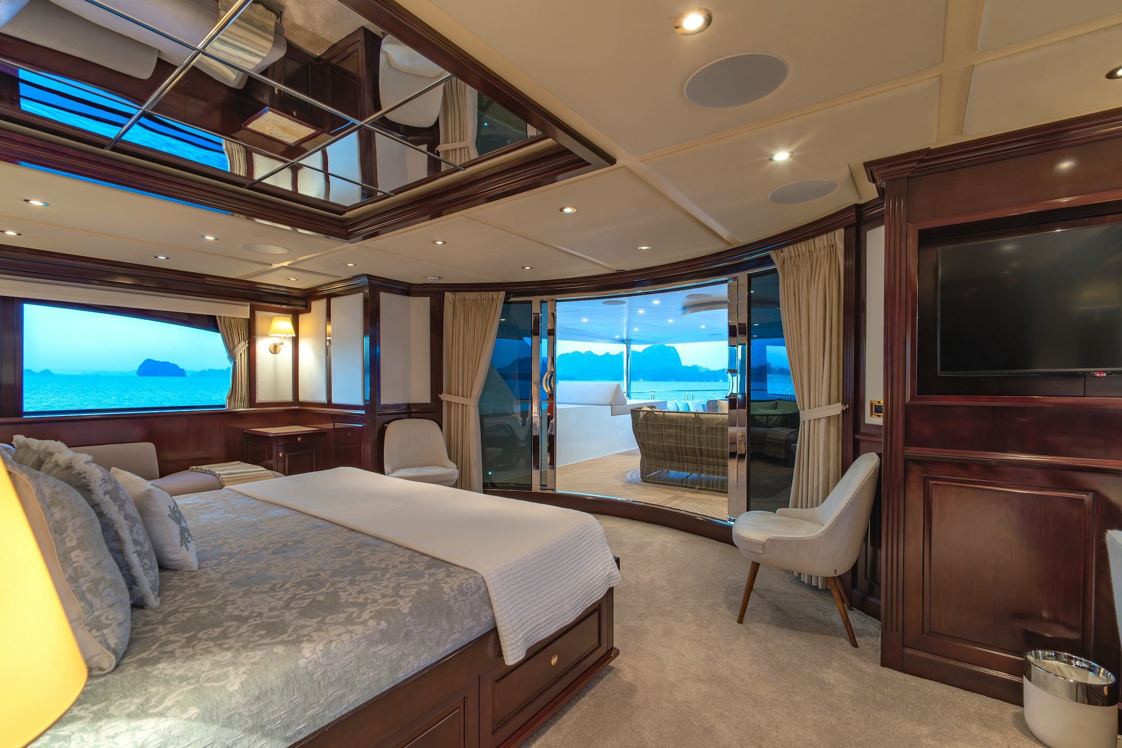 Sapphire - 166ft Trinity 2009/2021