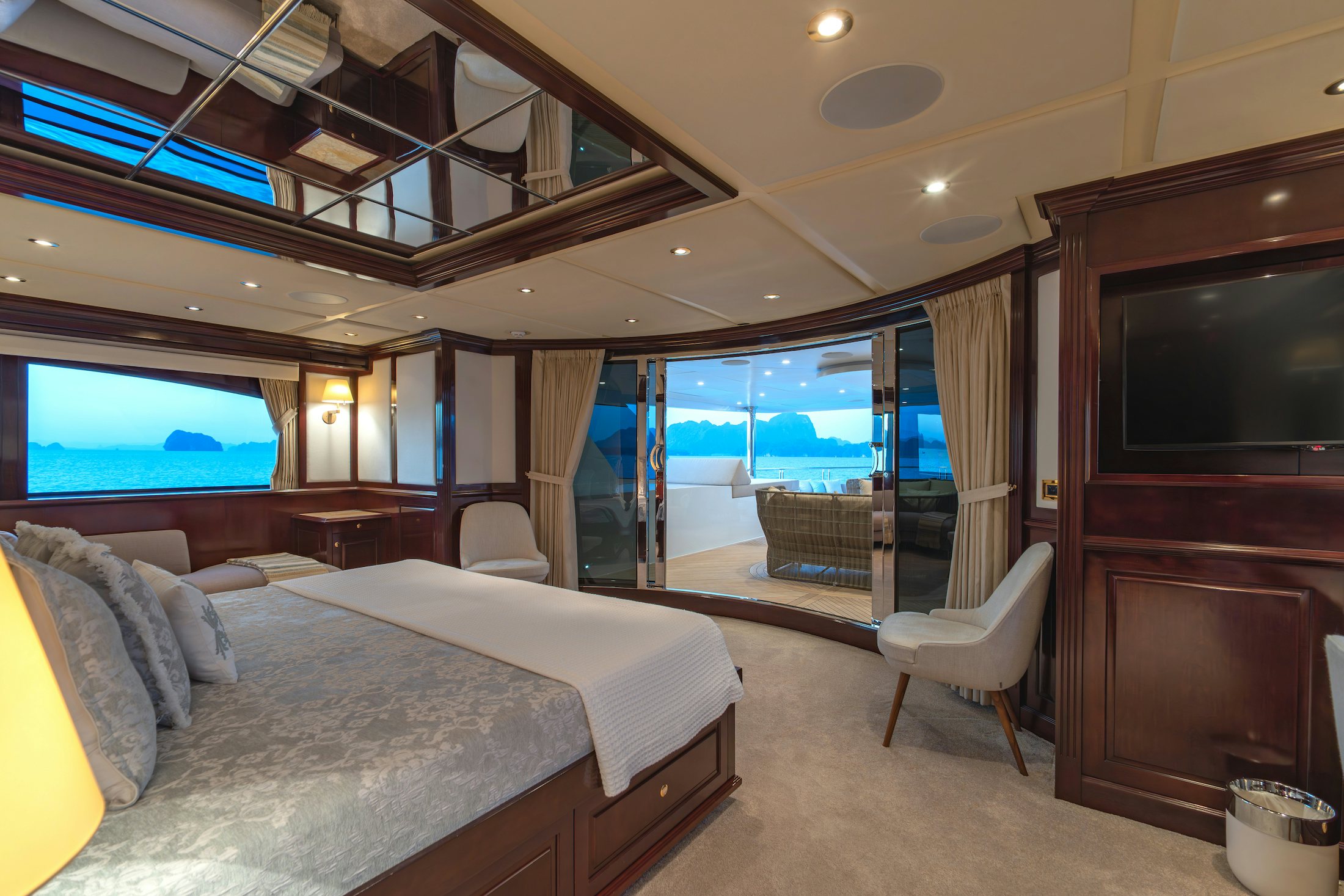 Sapphire - 166ft Trinity 2009/2021